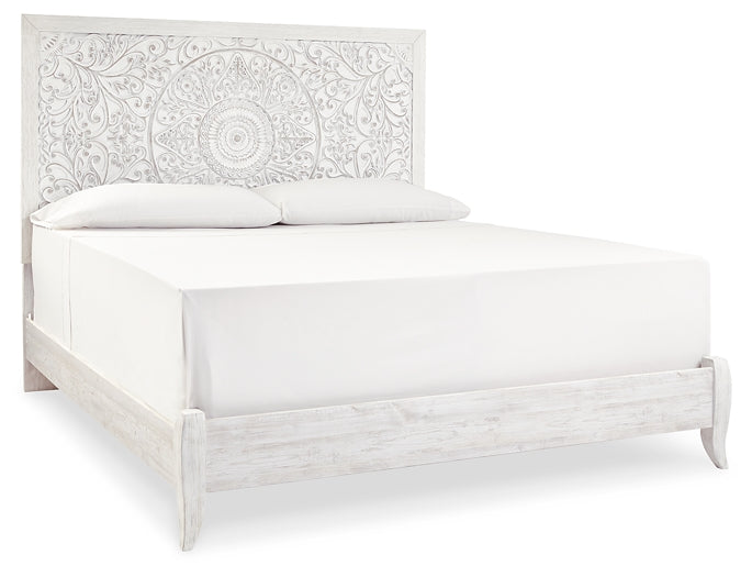 Paxberry King Panel Bed with Mirrored Dresser Signature Design by Ashley®