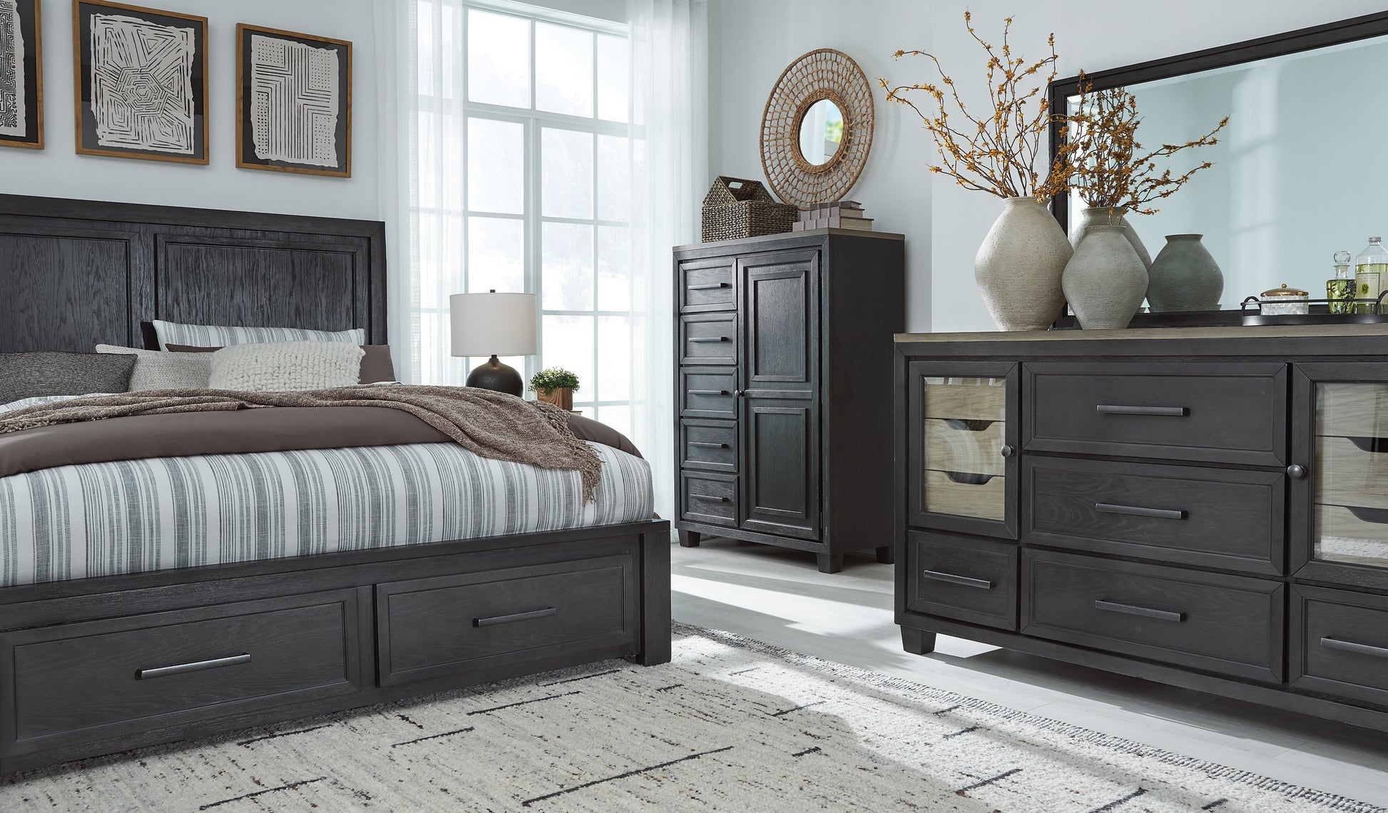 Foyland California King Panel Storage Bed with Mirrored Dresser and Chest Signature Design by Ashley®