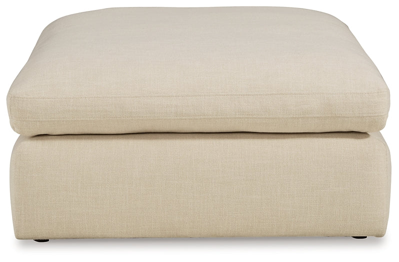Elyza 5-Piece Sectional with Ottoman Benchcraft®