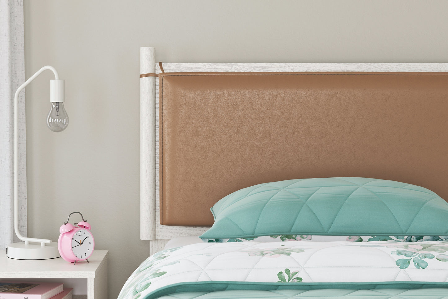 Aprilyn Twin Panel Headboard with Dresser Signature Design by Ashley®