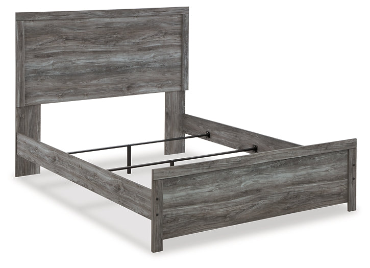 Bronyan Queen Panel Bed with Dresser Signature Design by Ashley®