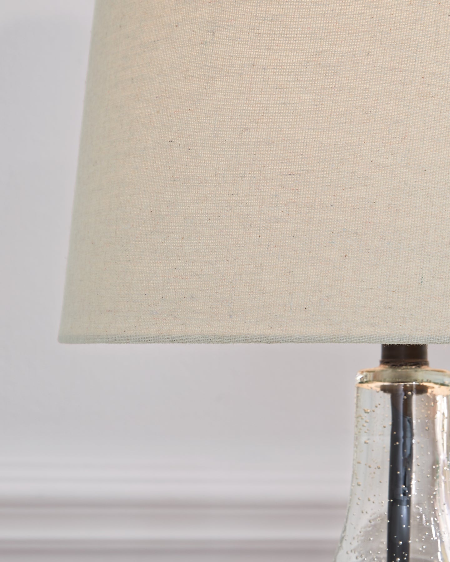Gregsby Glass Table Lamp (2/CN) Signature Design by Ashley®