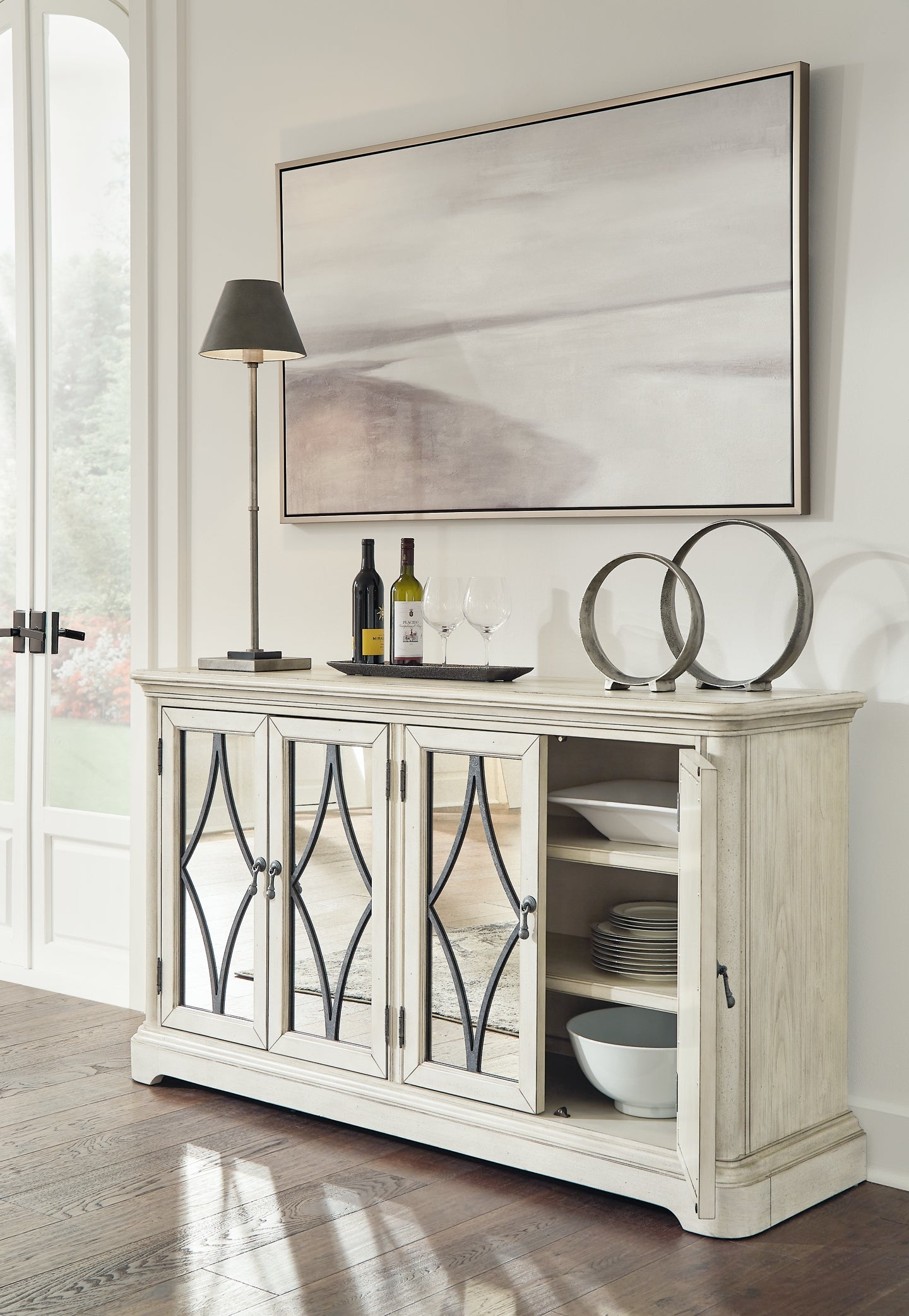 Arlendyne Dining Room Server Signature Design by Ashley®