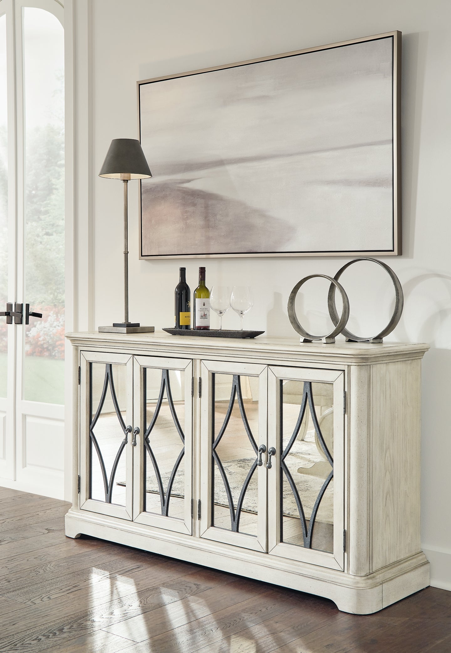 Arlendyne Dining Room Server Signature Design by Ashley®