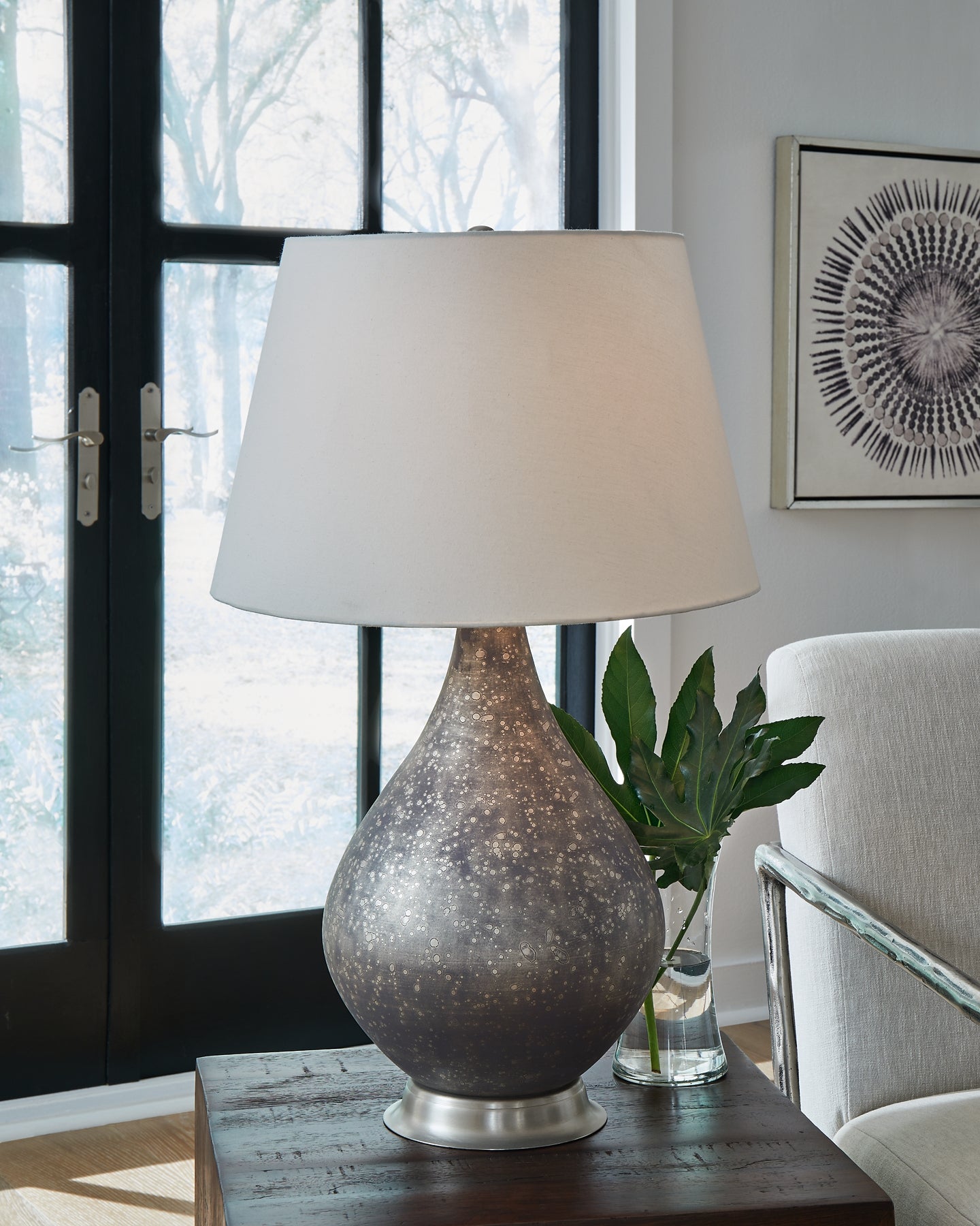 Bluacy Glass Table Lamp (1/CN) Signature Design by Ashley®