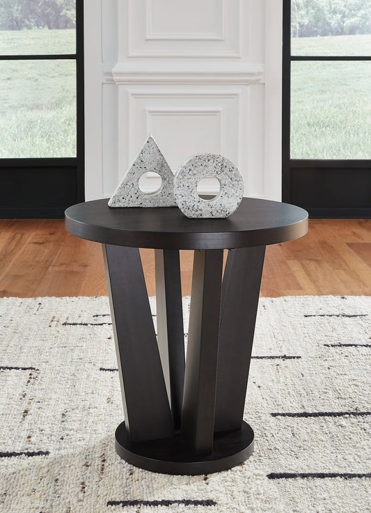 Chasinfield Round End Table Signature Design by Ashley®