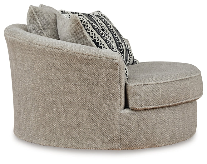 Calnita Oversized Swivel Accent Chair Benchcraft®