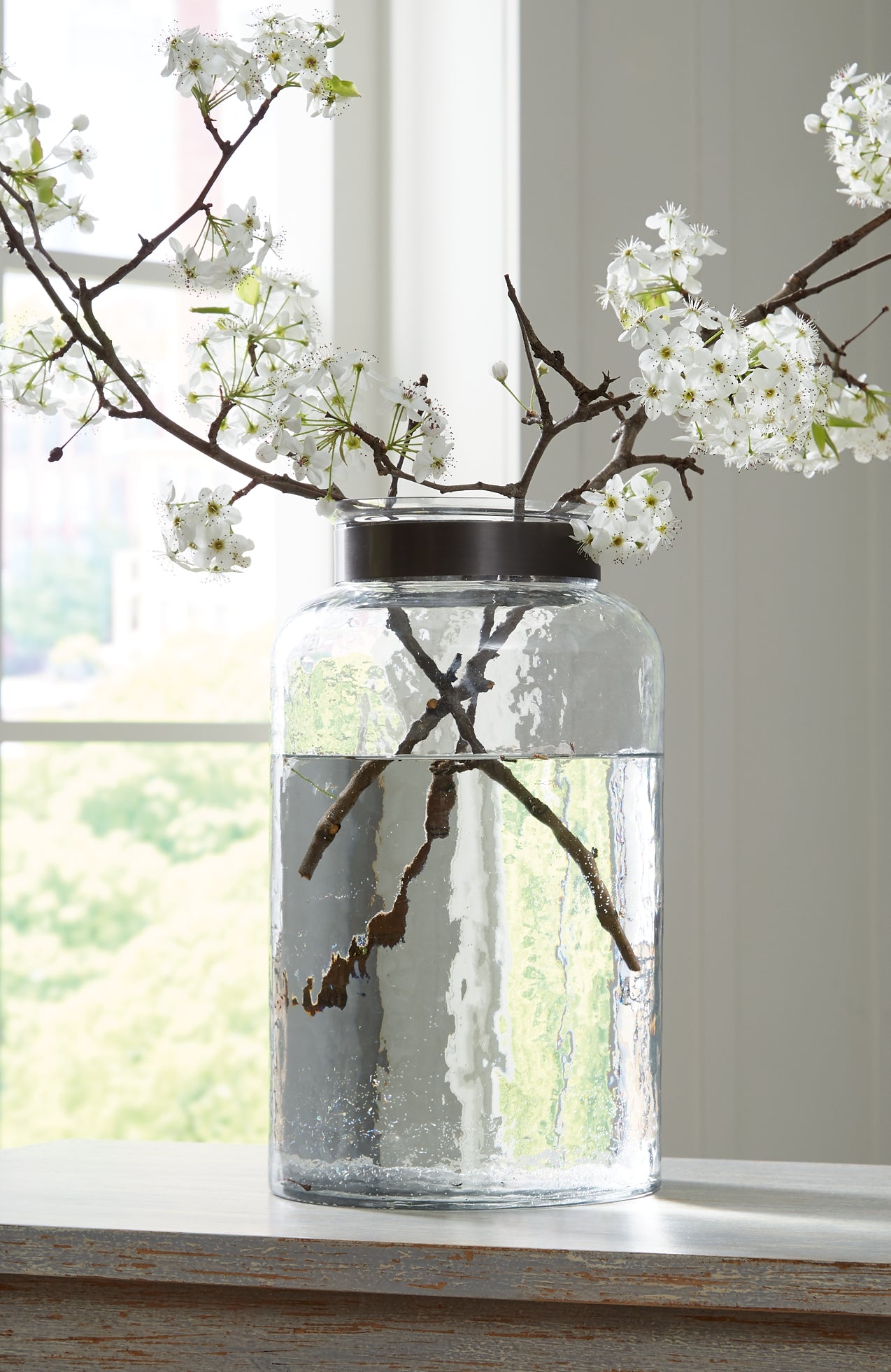 Lukasvale Vase Signature Design by Ashley®