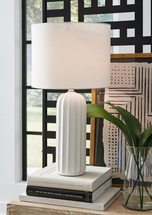 Clarkland Ceramic Table Lamp (2/CN) Signature Design by Ashley®