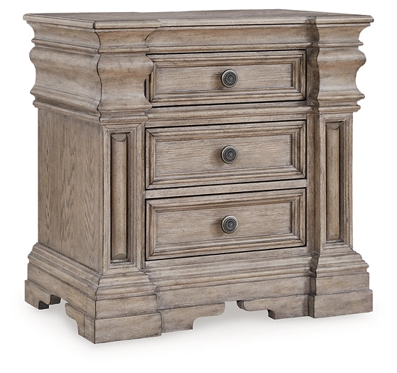 Blairhurst Three Drawer Night Stand Signature Design by Ashley®