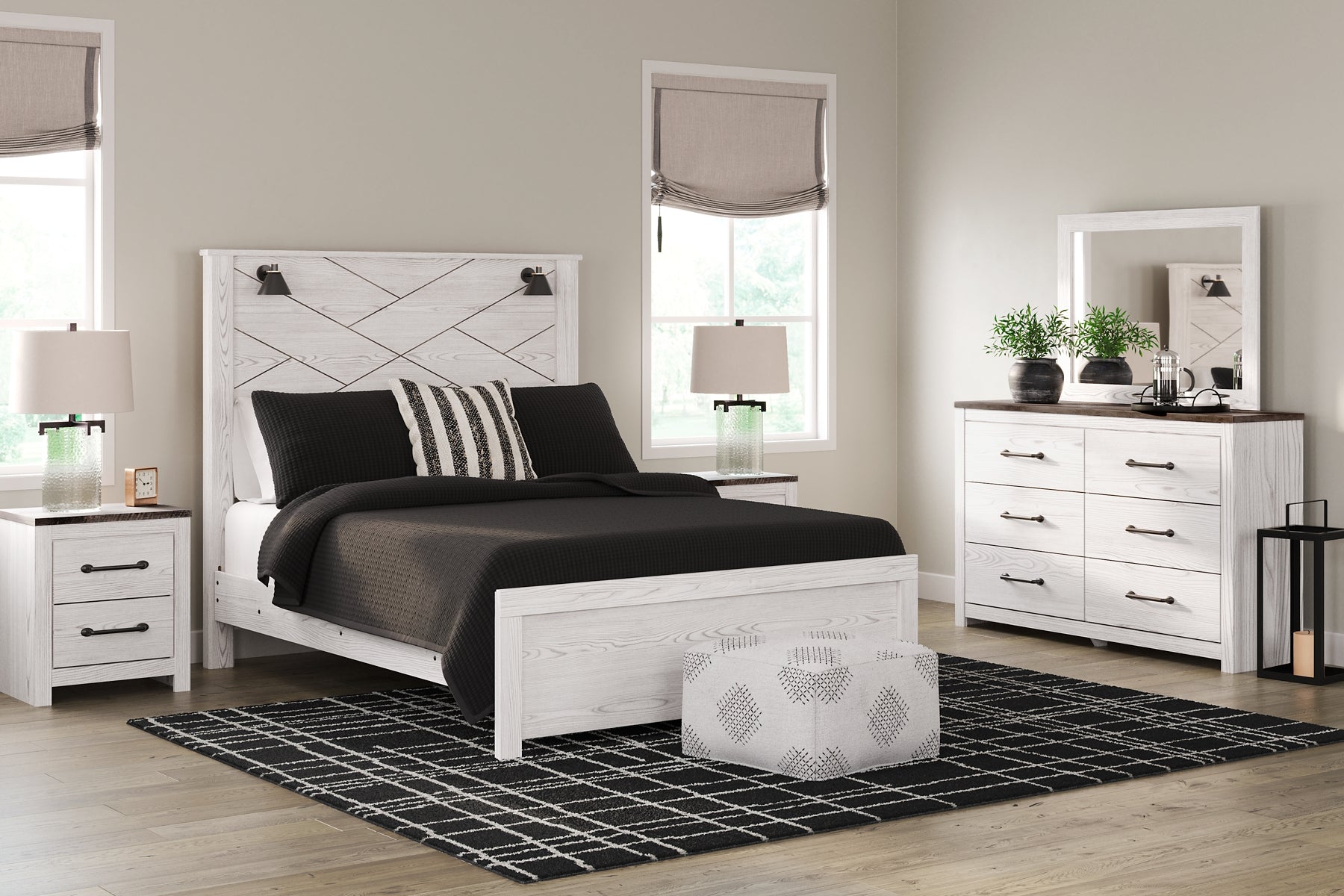 Gerridan Queen Panel Bed with Mirrored Dresser Signature Design by Ashley®