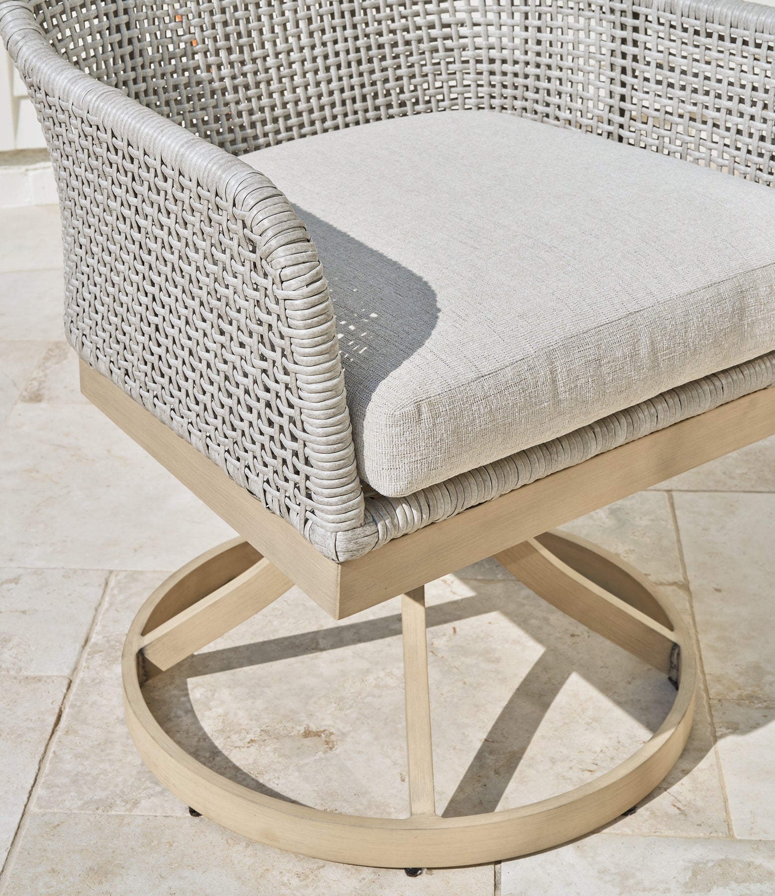 Seton Creek Swivel Chair w/Cushion (2/CN) Signature Design by Ashley®