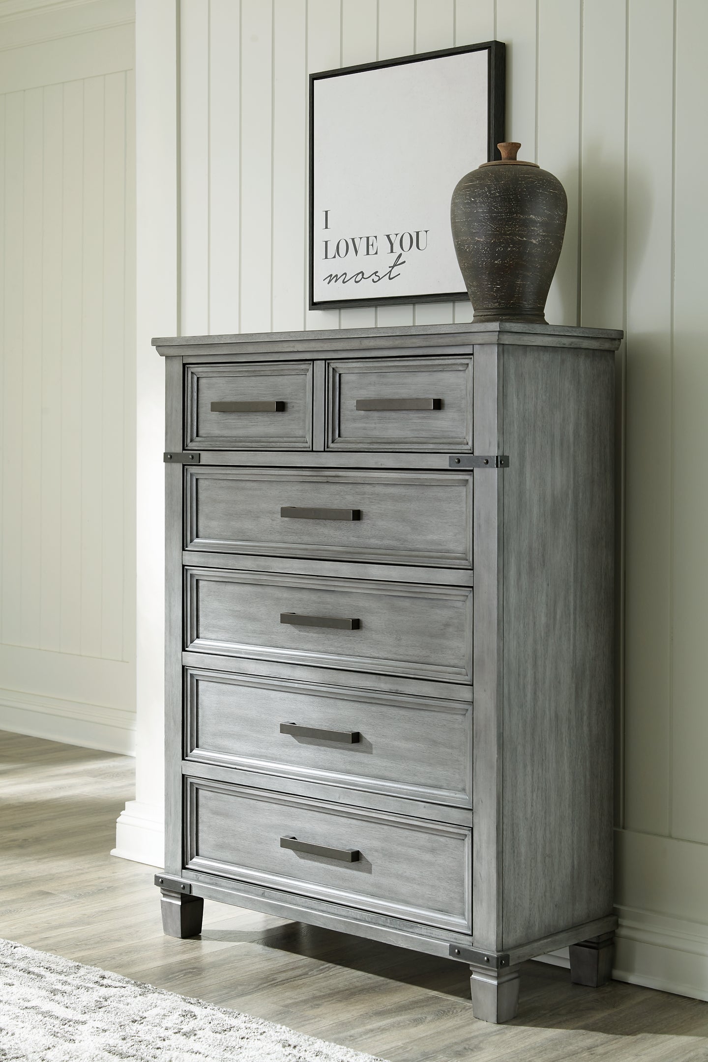 Russelyn King Storage Bed with Mirrored Dresser, Chest and 2 Nightstands Signature Design by Ashley®