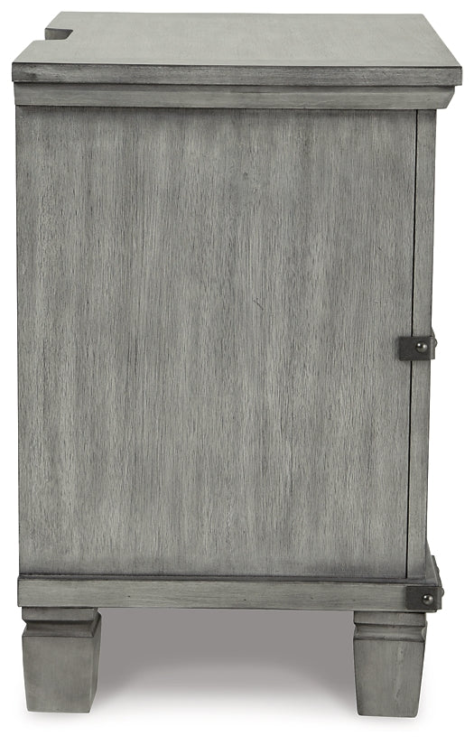 Russelyn King Storage Bed with Mirrored Dresser, Chest and 2 Nightstands Signature Design by Ashley®