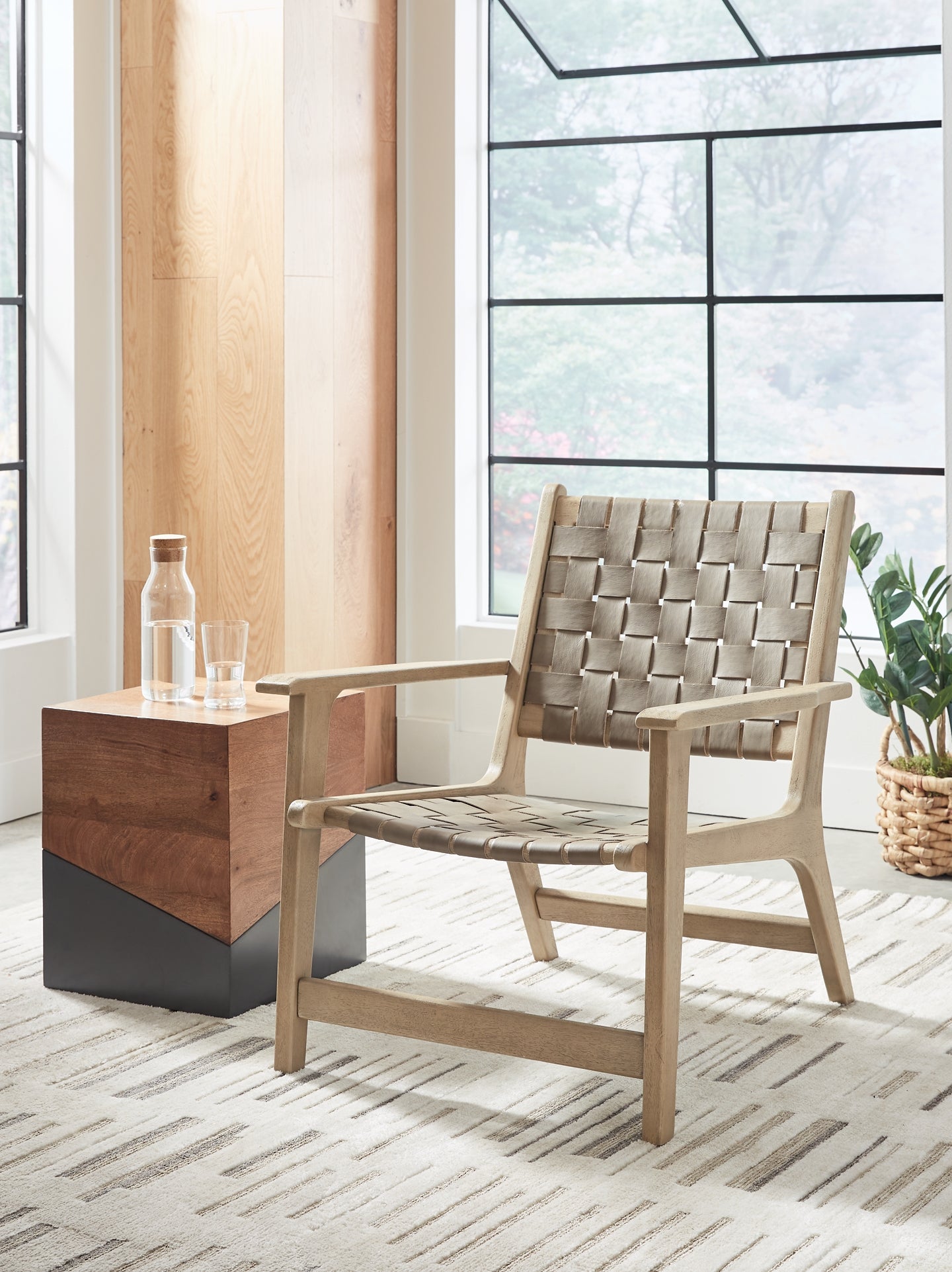 Jameset Accent Chair Signature Design by Ashley®