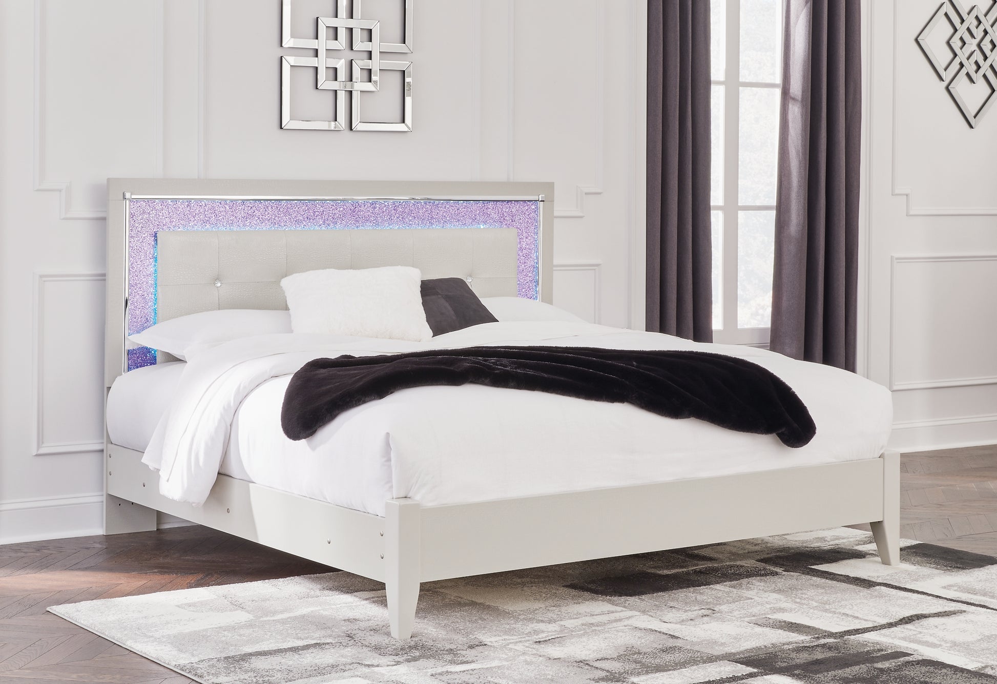 Zyniden Queen Upholstered Panel Bed Signature Design by Ashley®