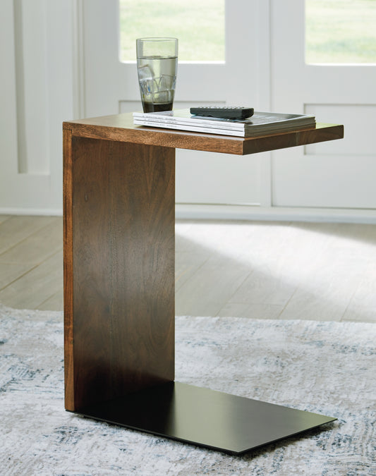 Wimshaw Accent Table Signature Design by Ashley®
