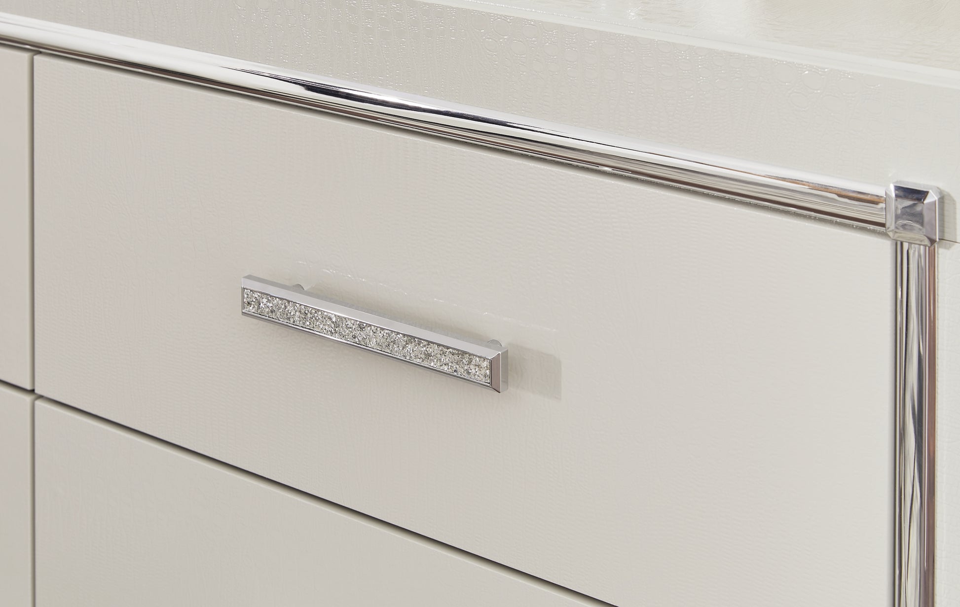 Zyniden Six Drawer Dresser Signature Design by Ashley®