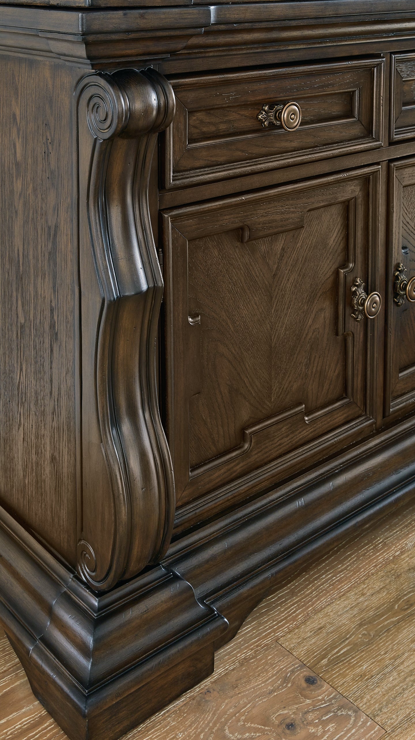 Maylee Dining Buffet and Hutch Signature Design by Ashley®