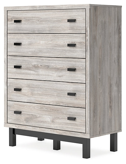 Vessalli King Panel Bed with Mirrored Dresser and Chest Signature Design by Ashley®