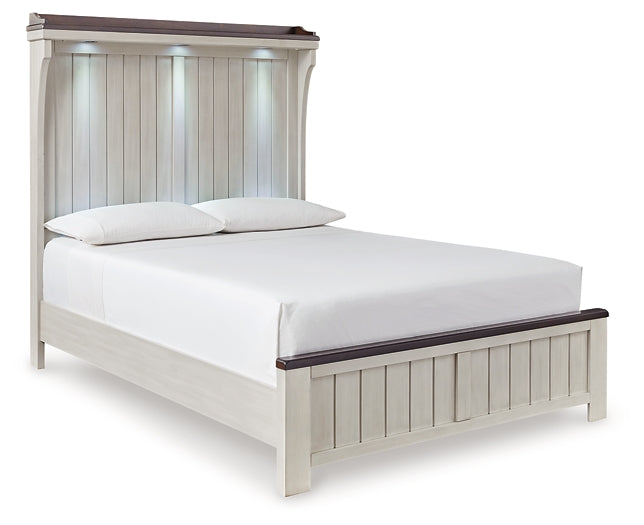 Darborn Queen Panel Bed with Mirrored Dresser Signature Design by Ashley®