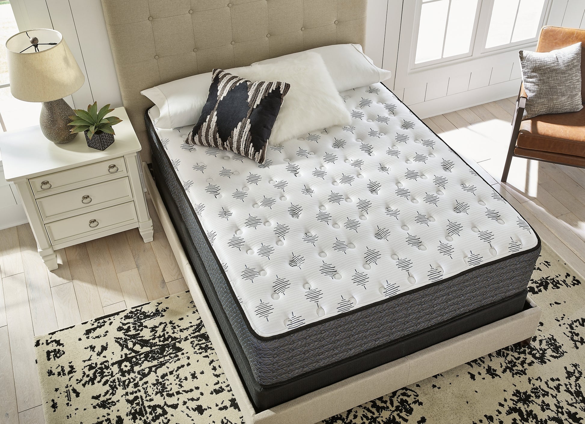 Ultra Luxury Firm Tight Top with Memory Foam Queen Mattress Sierra Sleep® by Ashley