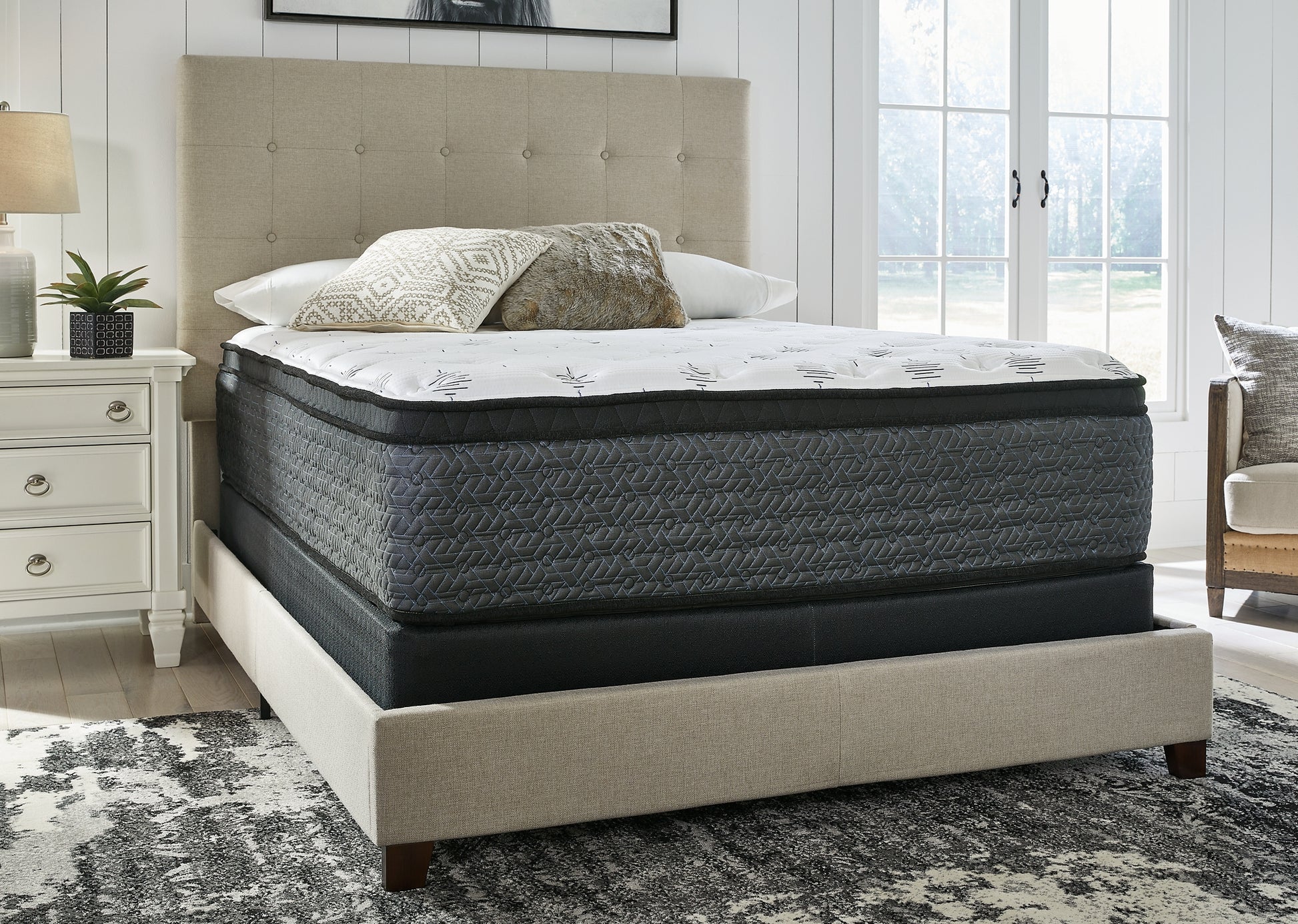 Ultra Luxury ET with Memory Foam Queen Mattress Sierra Sleep® by Ashley